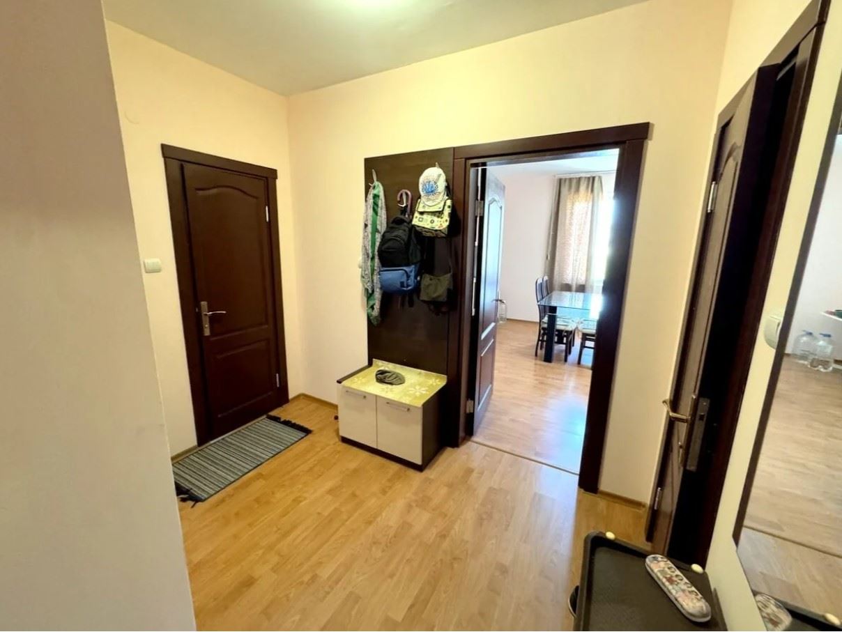 Spacious One-Bedroom Apartment 200 Meters from the Sea in Ravda – Comfortable Home by the Coast