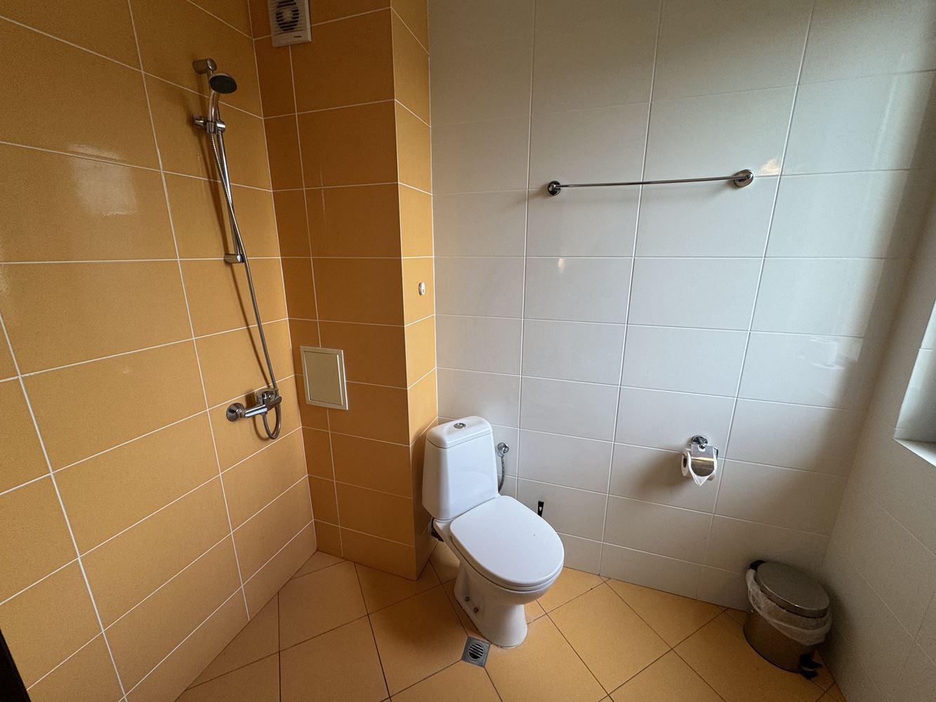 Compact studio with panoramic mountain view in Sveti Vlas – comfort, nature, and excellent infrastructure
