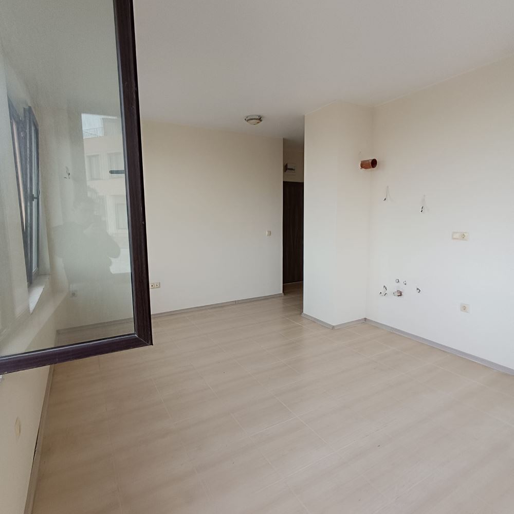 One-Bedroom Apartment on the First Line in Ravda with Panoramic Sea View