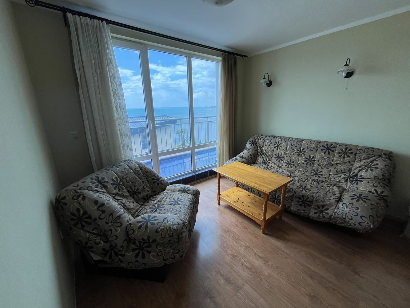 Apartment with two bedrooms on the first line in Pomorie with an impressive sea panorama