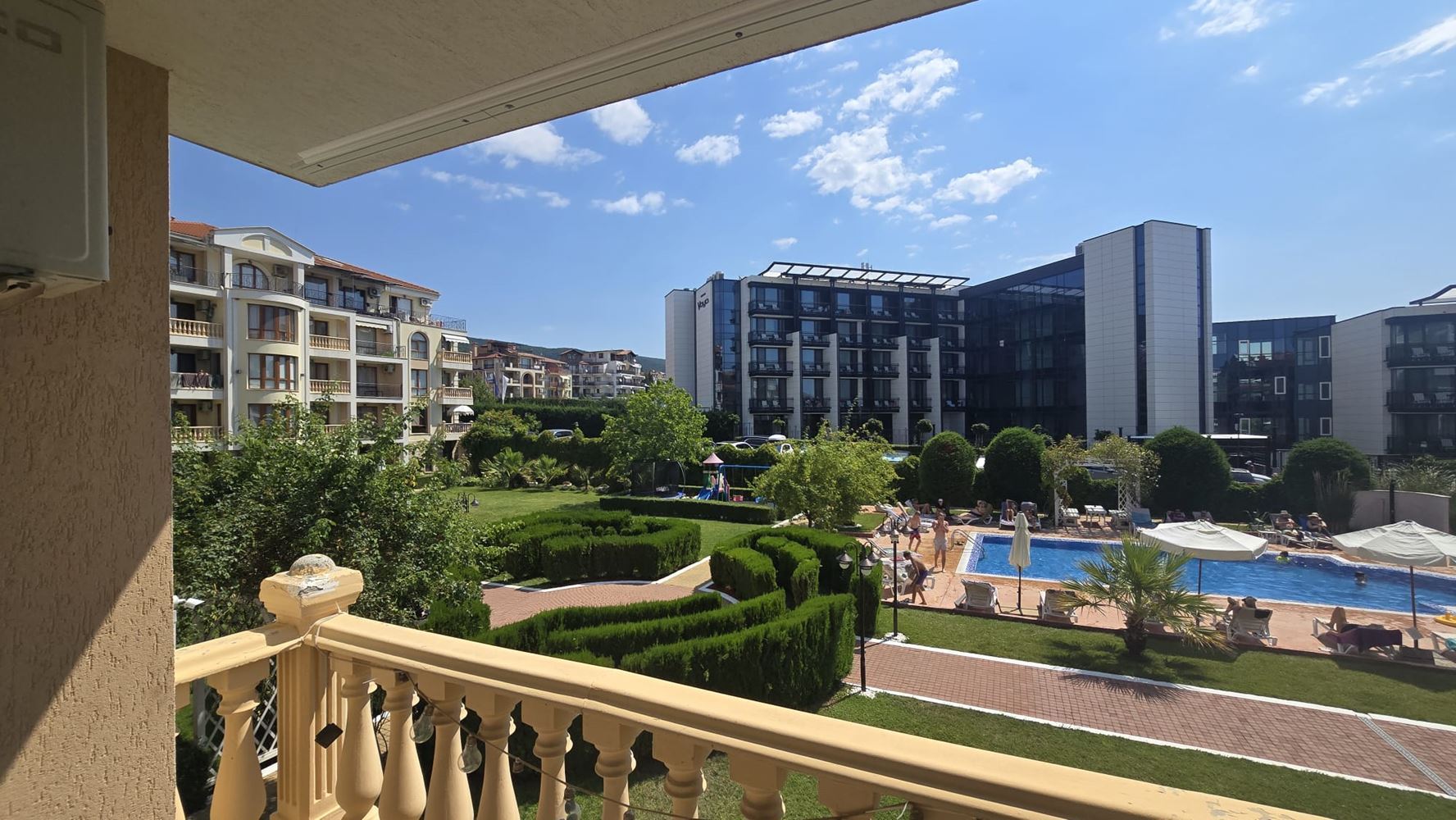 One-Bedroom Apartment on the First Line by the Sea in Sveti Vlas – Ready to Move In!