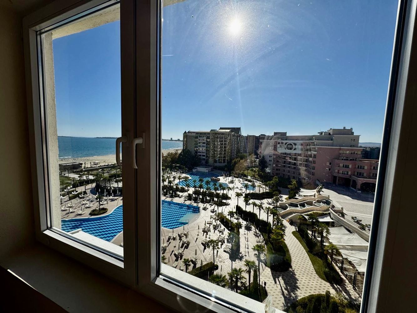 Spacious one-bedroom apartment with a large terrace and panoramic sea view