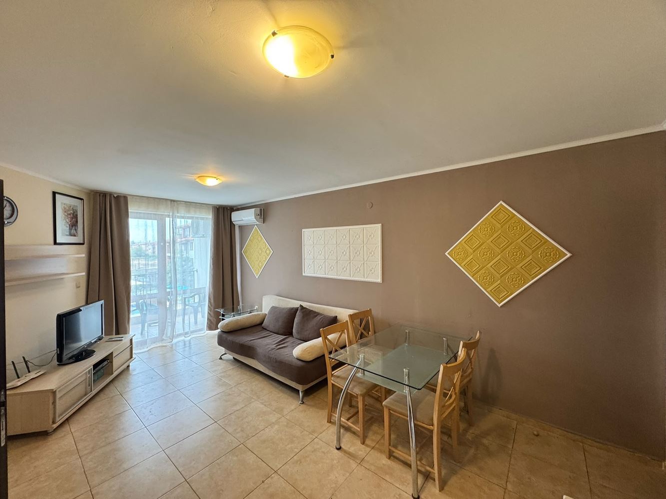 One-Bedroom Apartment with Pool View in Nessebar – Comfort, Sea and Excellent Conditions for Holidays and Investment
