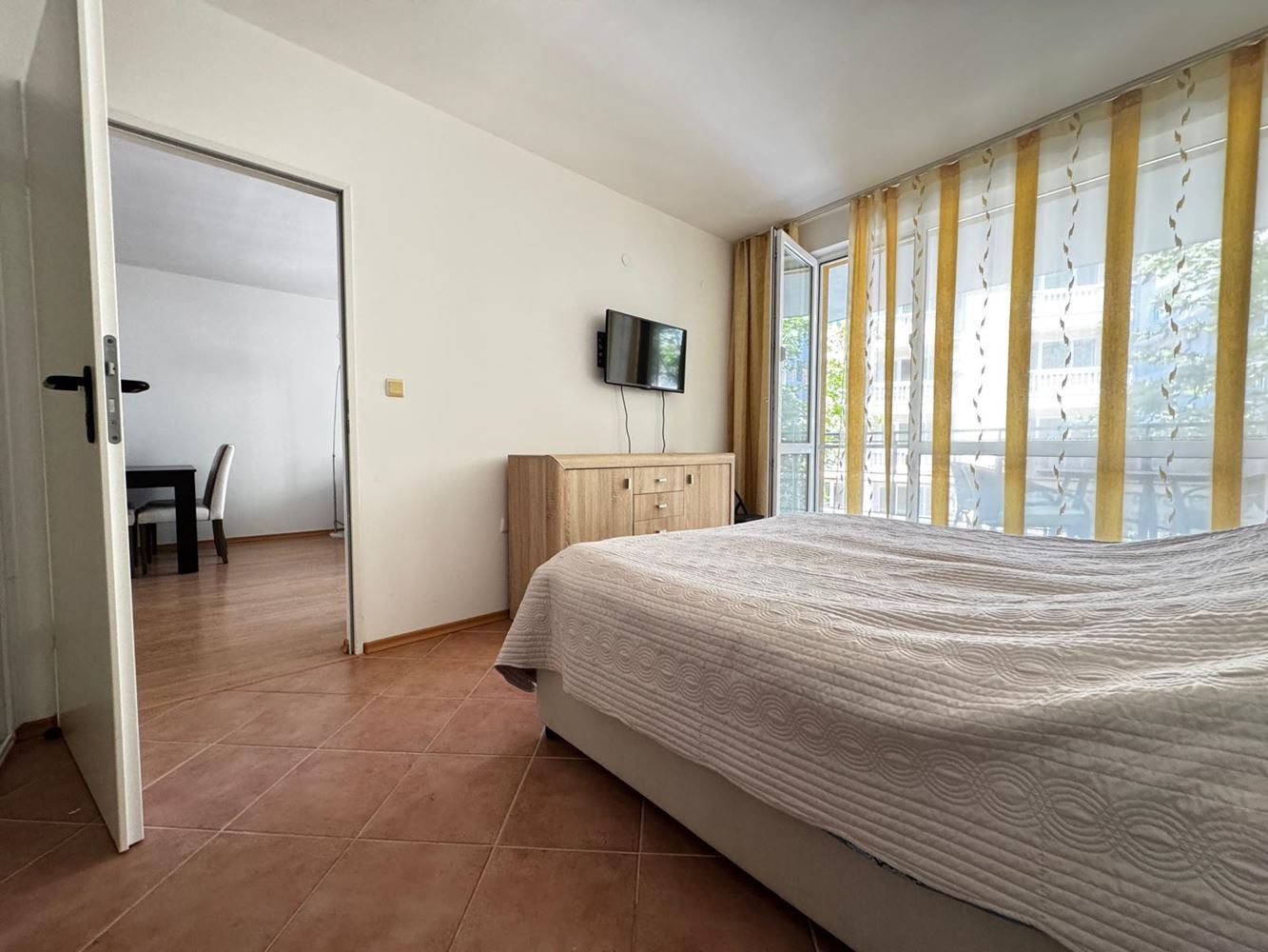 Spacious one-bedroom apartment in Pomorie – with a large terrace and excellent investment potential
