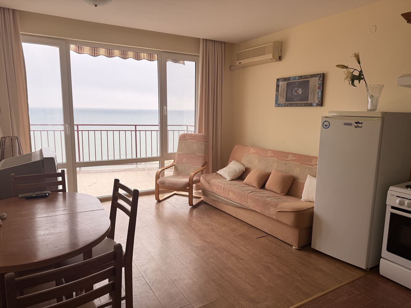 Two-room Apartment on the First Line with Direct Sea View – Sunny Beach