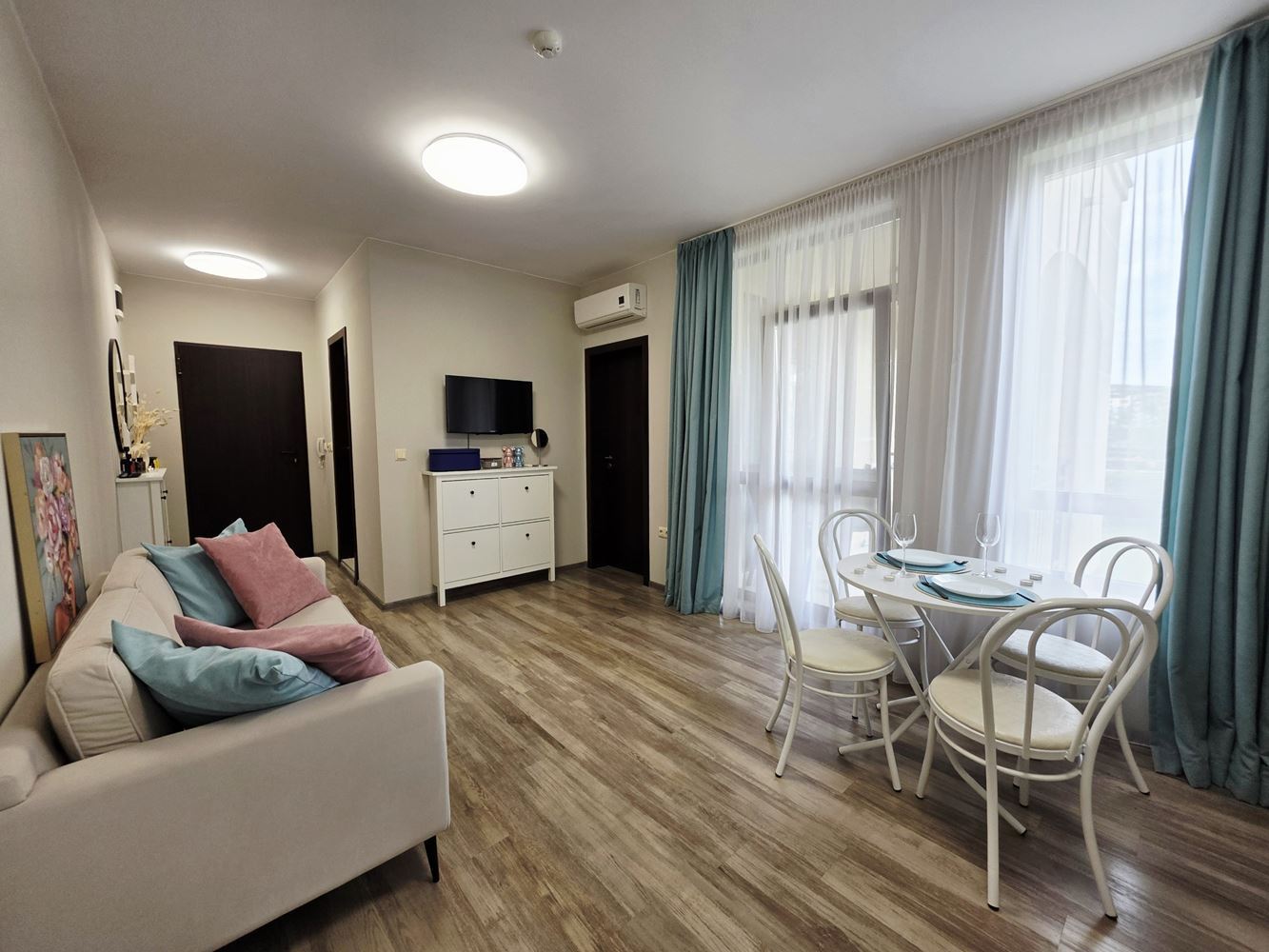 Sea Comfort with a Private Garden – One-Bedroom Apartment Just Steps from the Beach in Sveti Vlas