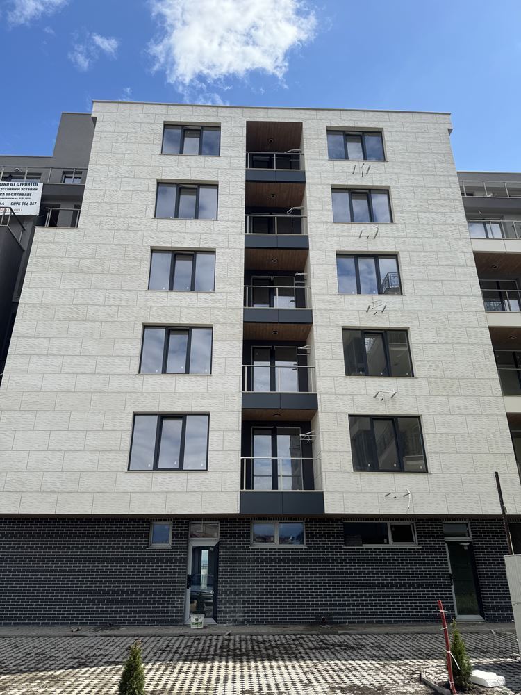 Three-room Apartment with Panoramic Sea Views in Pomorie – First Line to the Sea, South Beach and No Maintenance Fee!
