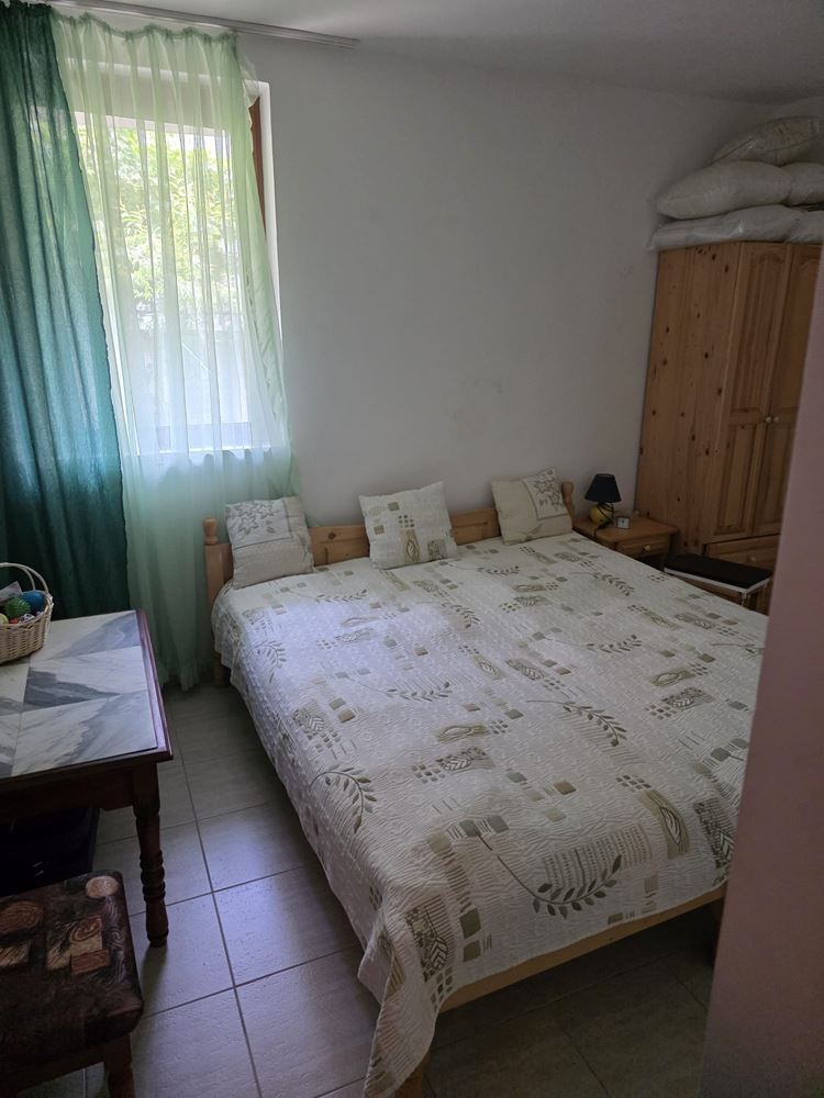 Two-Bedroom Ground Floor Apartment in Sveti Vlas – Comfort, Light, and Close Proximity to the Sea