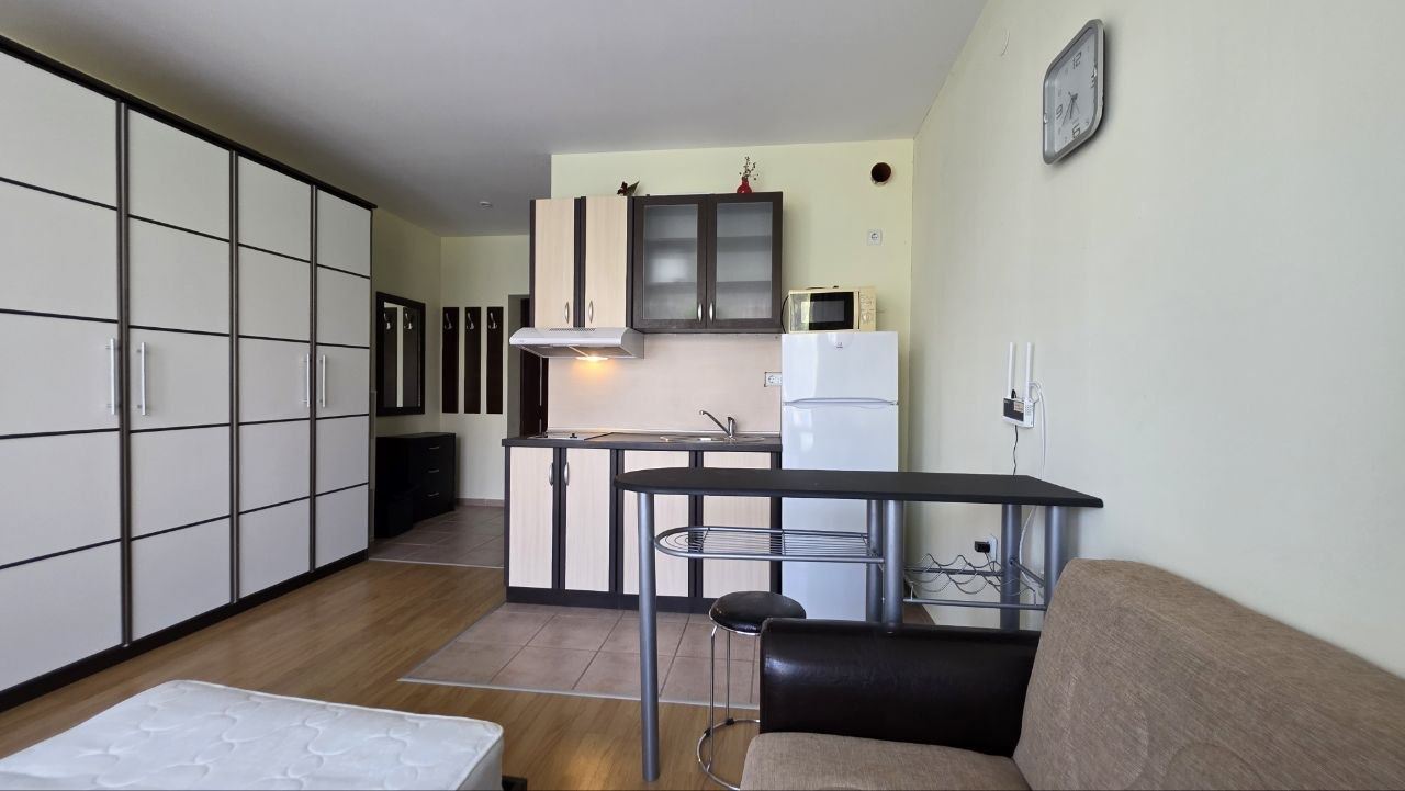 Practical and cozy studio in Sunny Beach – comfort and tranquility with a pool view