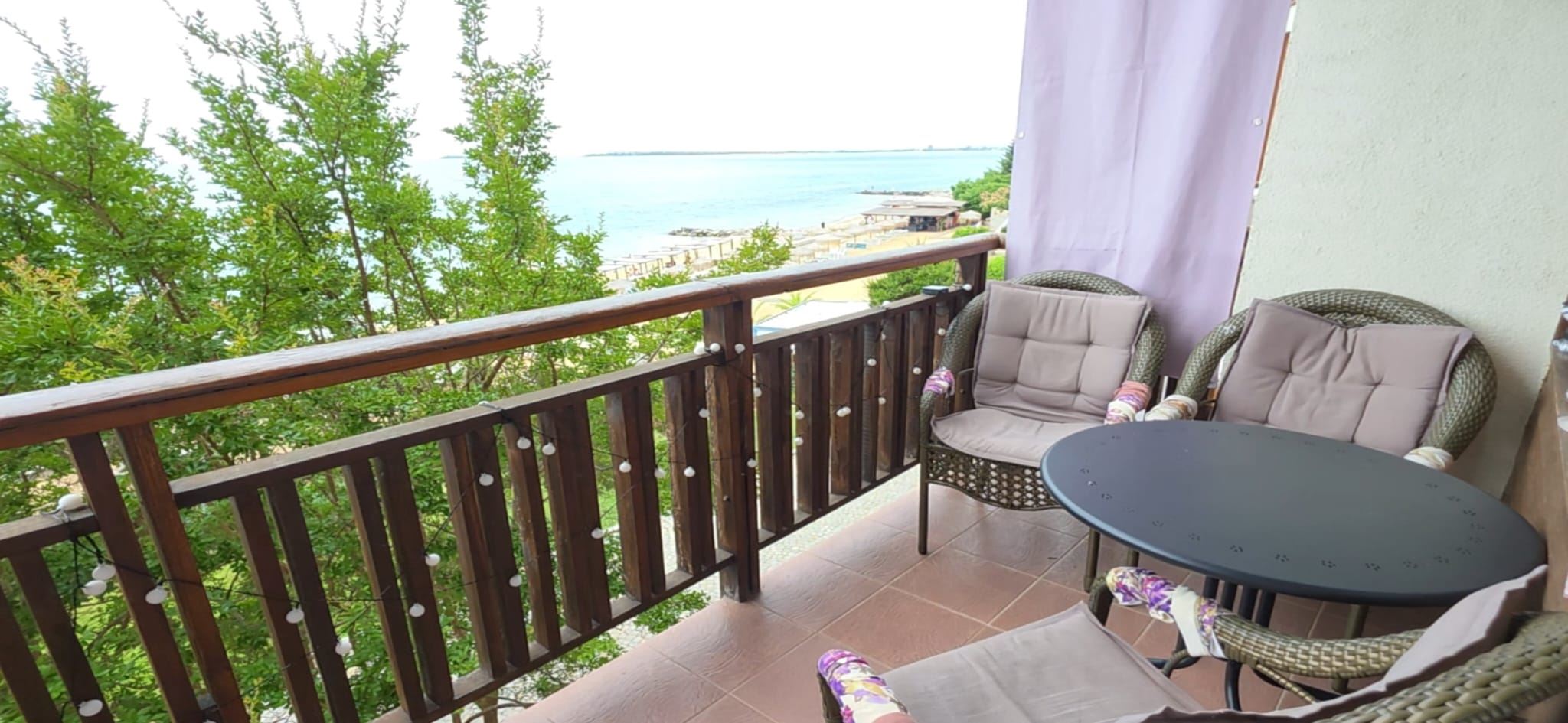 One-Bedroom Apartment with Frontal Sea View on the First Line in Sveti Vlas