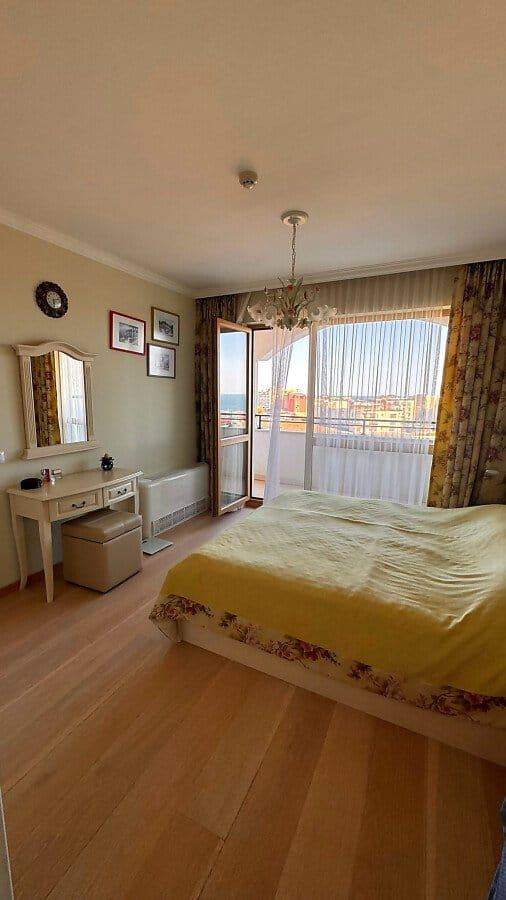 Luxury Two-Bedroom Apartment with Panoramic Views in Sveti Vlas
