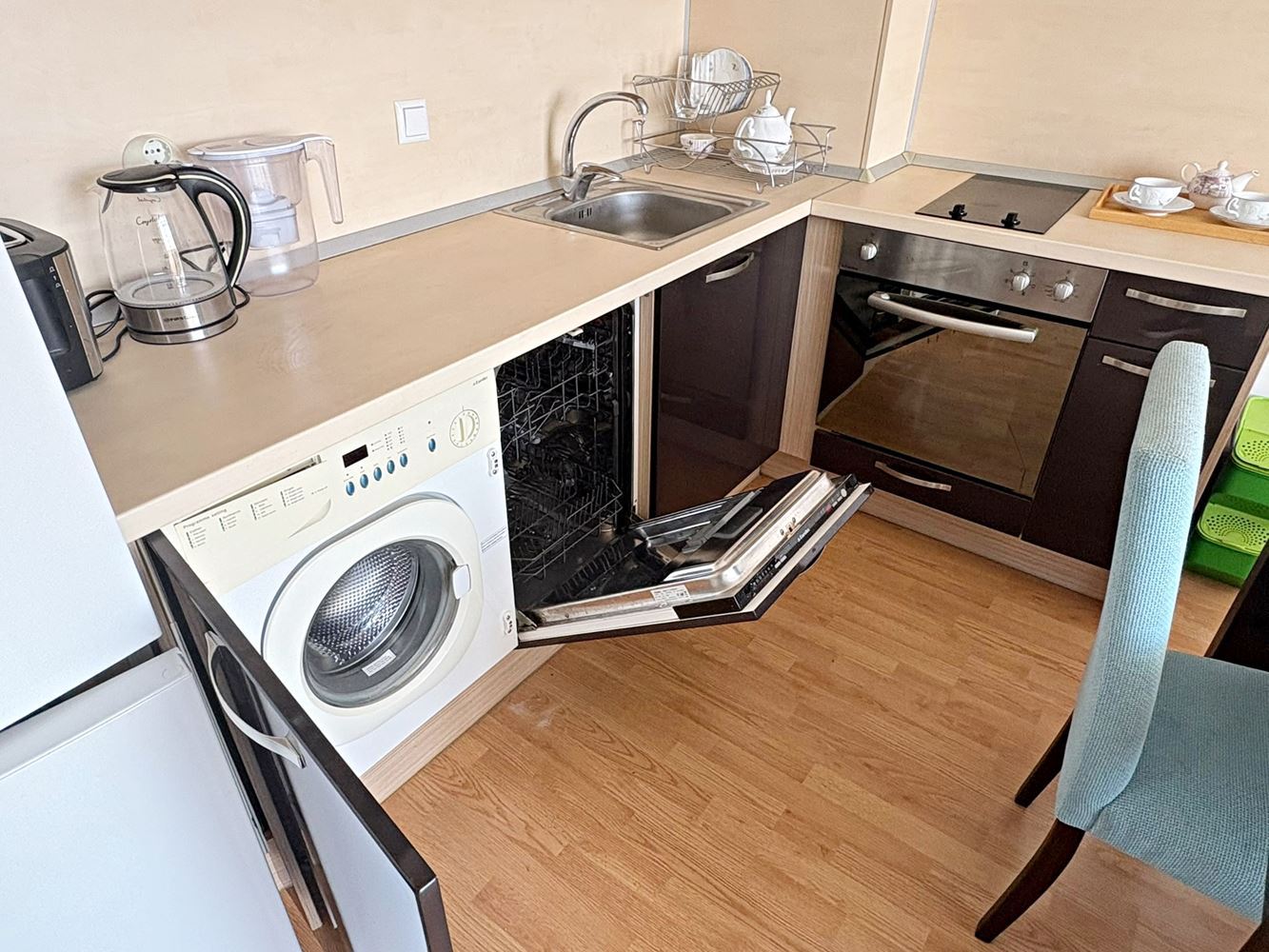 Luxury One-Bedroom Apartment with Panoramic Sea View on the First Line in Sveti Vlas