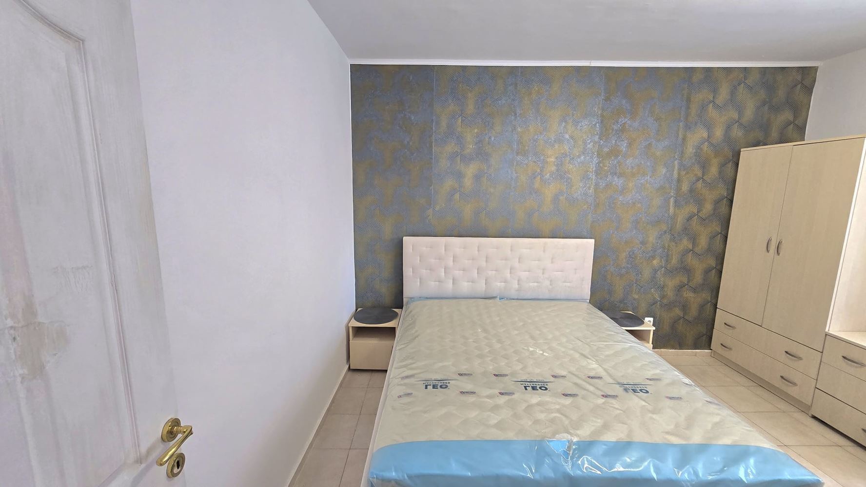 Three-room apartment with southern exposure and pool view in Sunny Beach