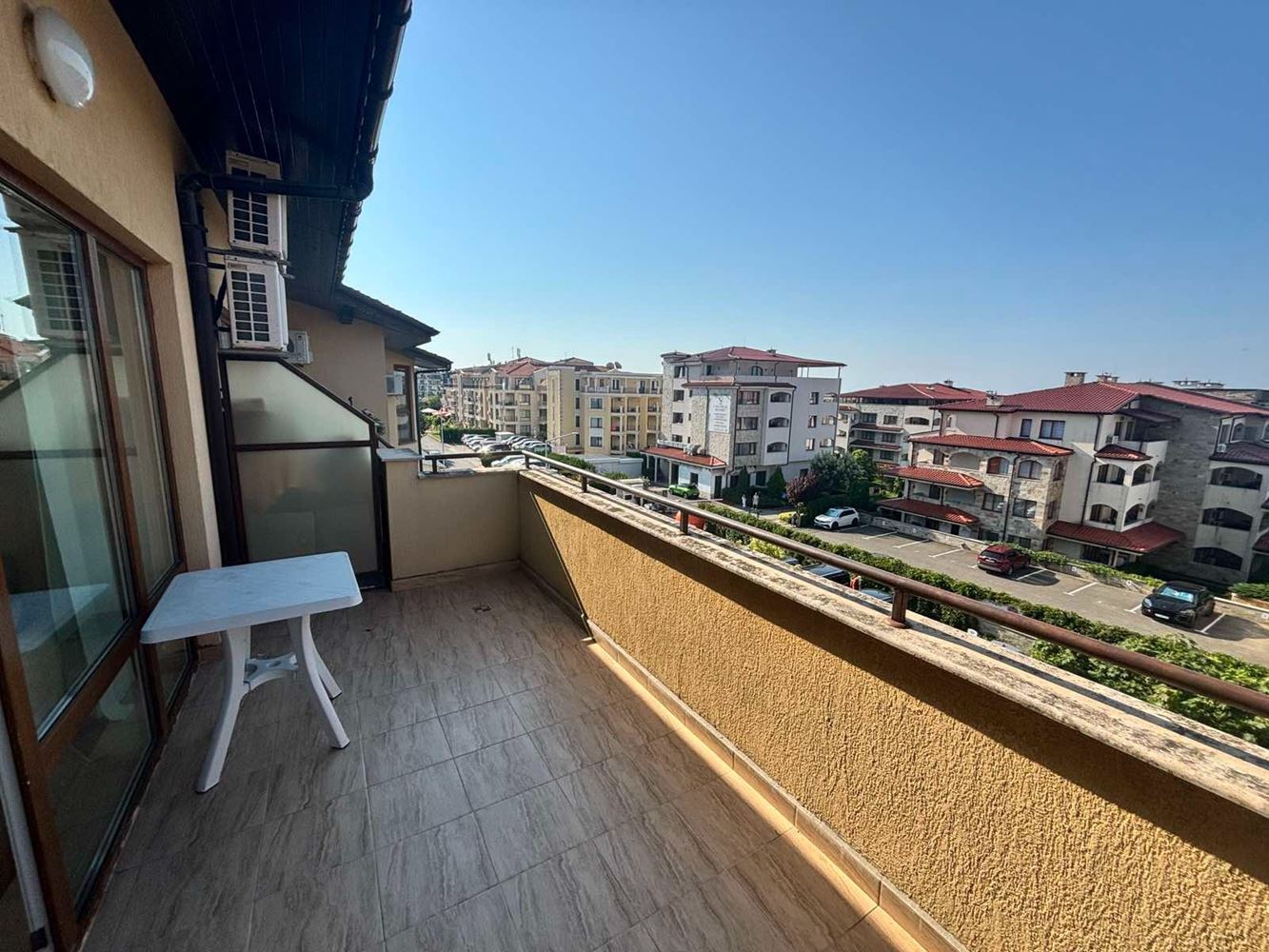 One-Bedroom Apartment with Partial Sea View – Just a 3-Minute Walk from the Beach in Sveti Vlas