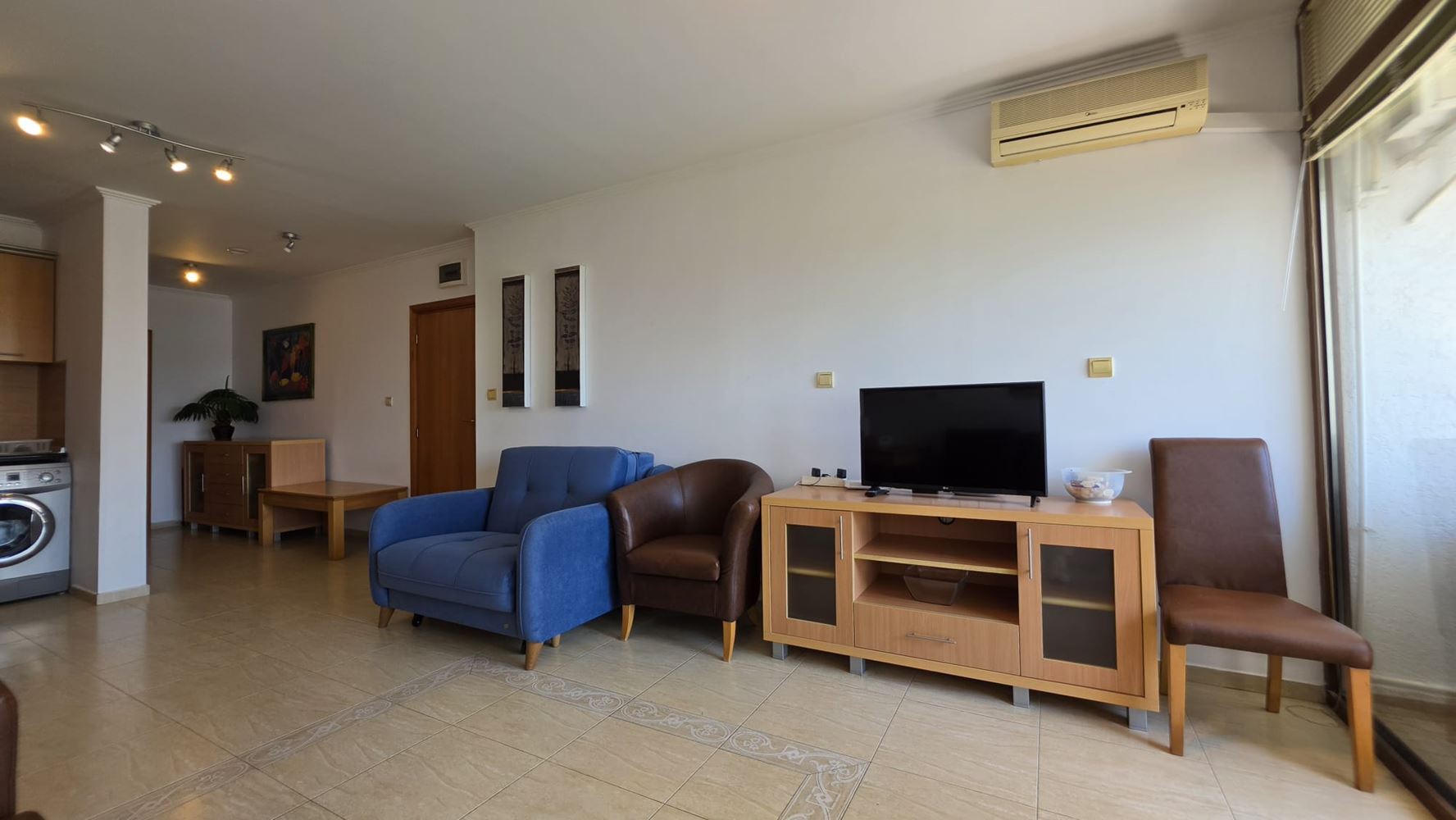 Your Seaside Oasis on the First Line in Sveti Vlas