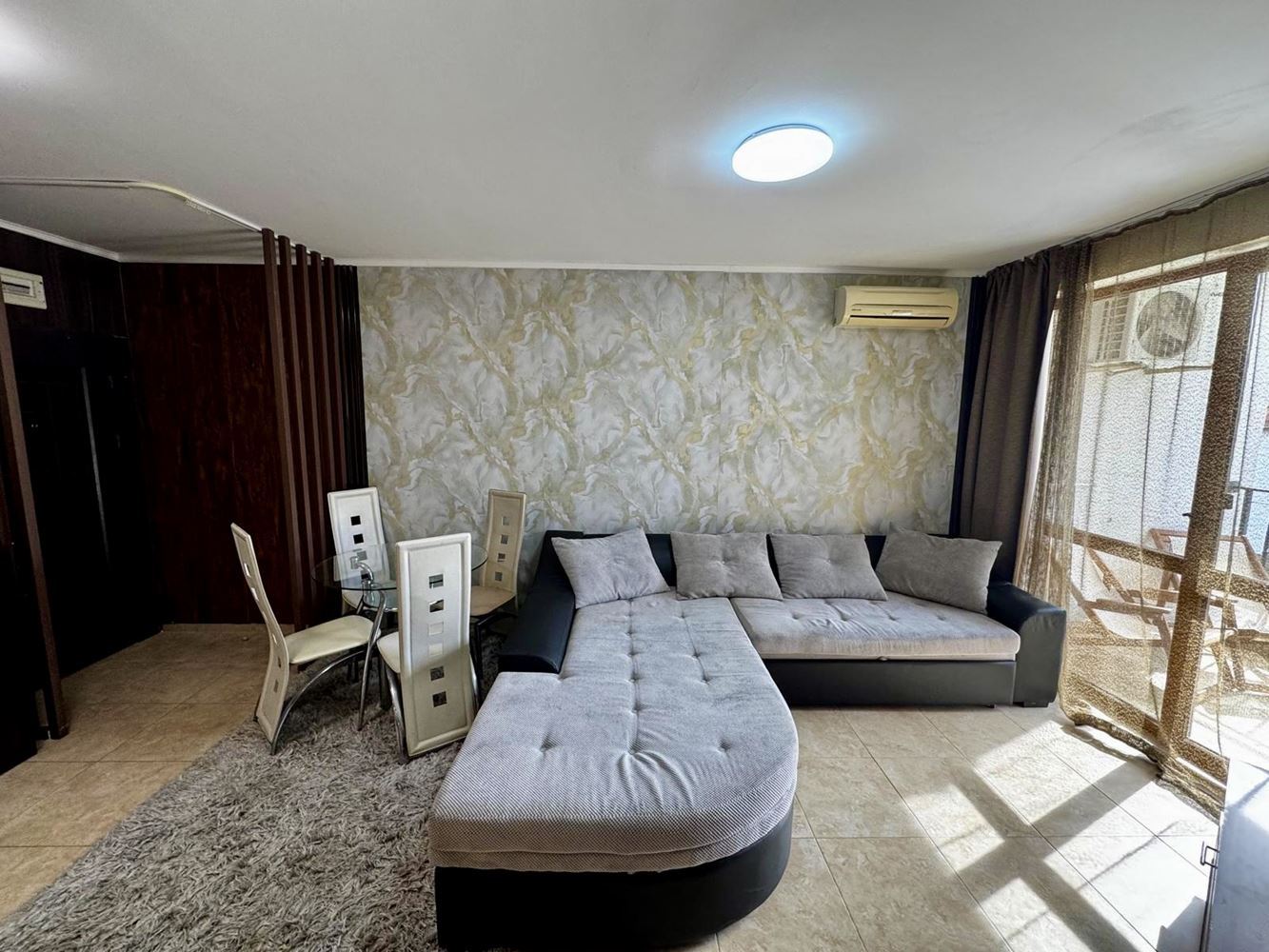 Spacious one-bedroom apartment with pool view in Nessebar