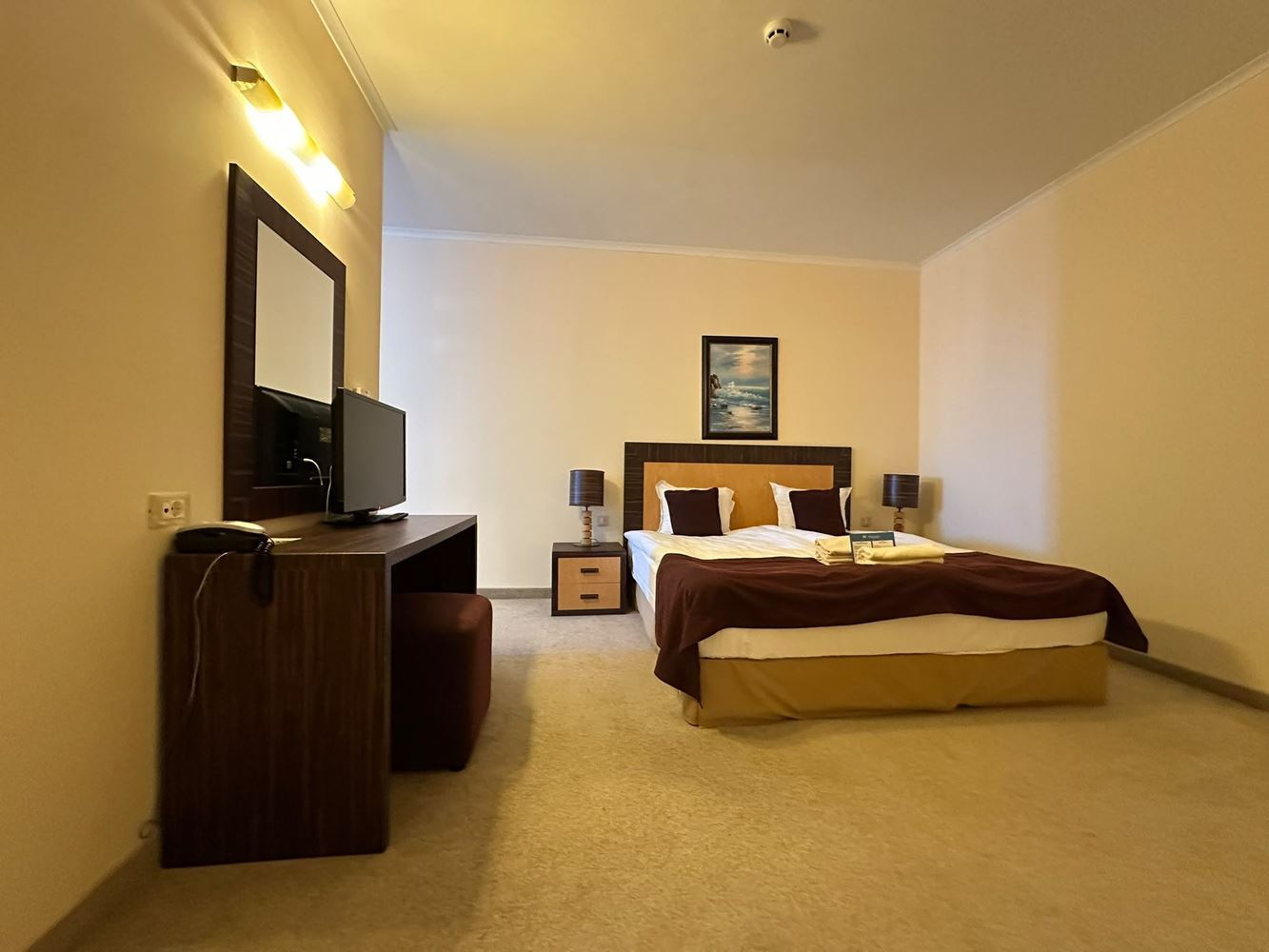 Apartment with an Impressive Sea Panorama on the First Line in Sunny Beach