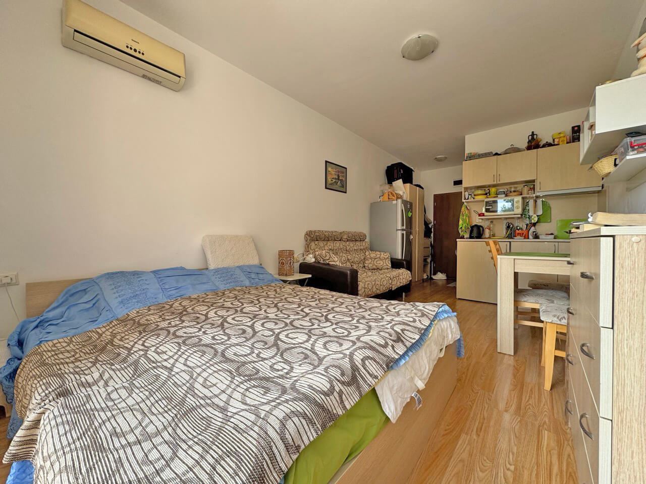 Cozy Studio in Sunny Beach with Excellent Location and Amenities in a Well-Maintained Complex