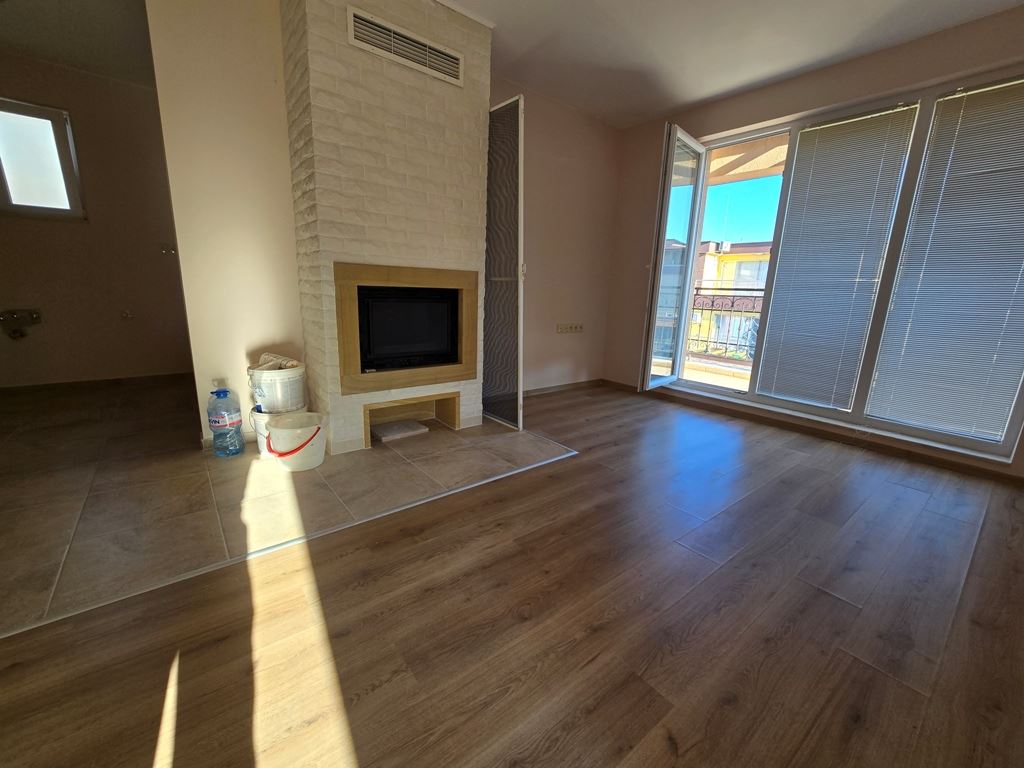 New One-Bedroom Apartment in Pomorie – Renovated, Ready for Furnishing, with a Spacious Balcony and Barbecue