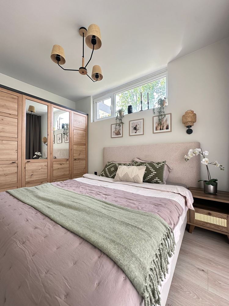 Luxuriously Furnished One-Bedroom Apartment with No Maintenance Fee in Sunny Beach