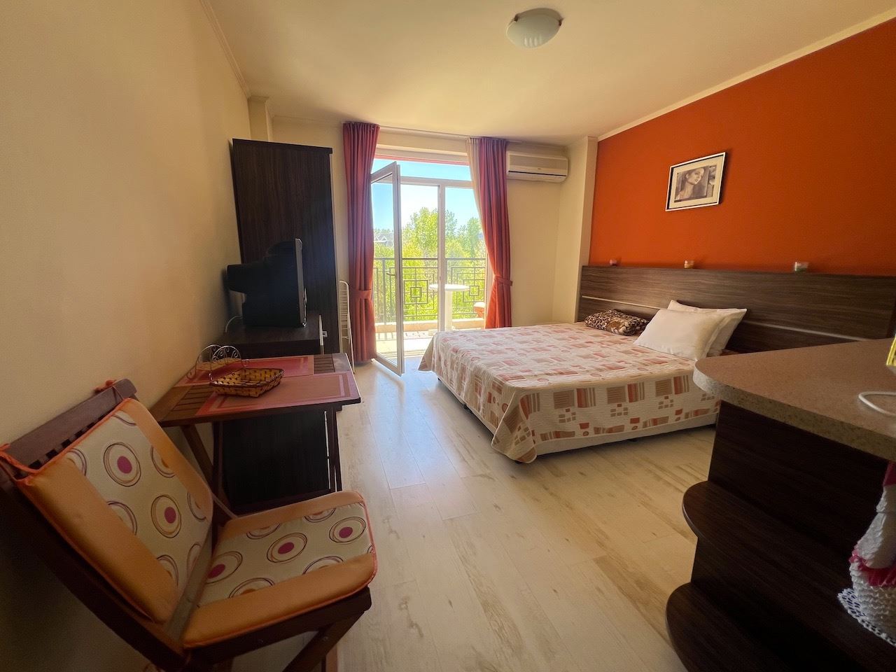Comfortable studio with pool view in Sunny Beach – fully furnished and ready to use