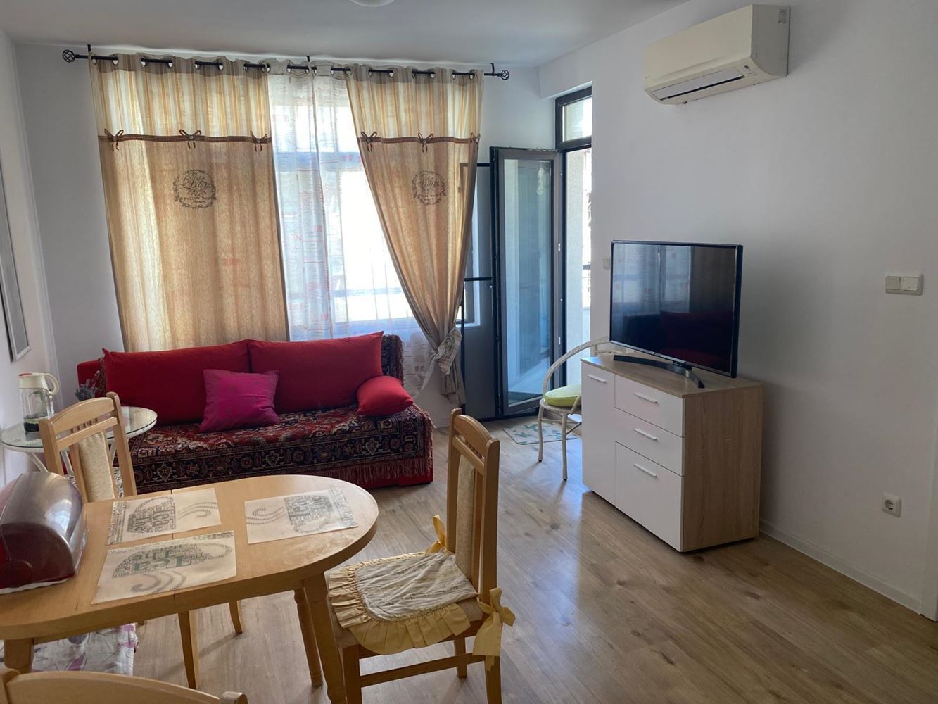 One-Bedroom Apartment in Pomorie – Furnished, with Garden and Excellent Location