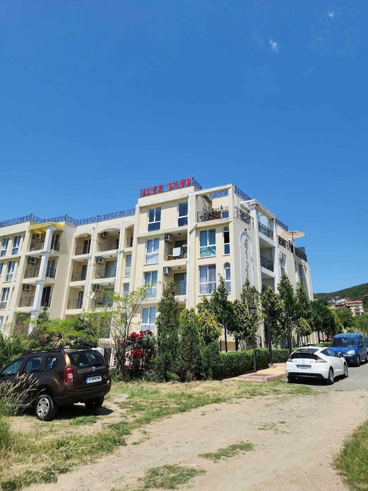 Comfort and practicality by the sea – fully furnished one-bedroom apartment in Sveti Vlas