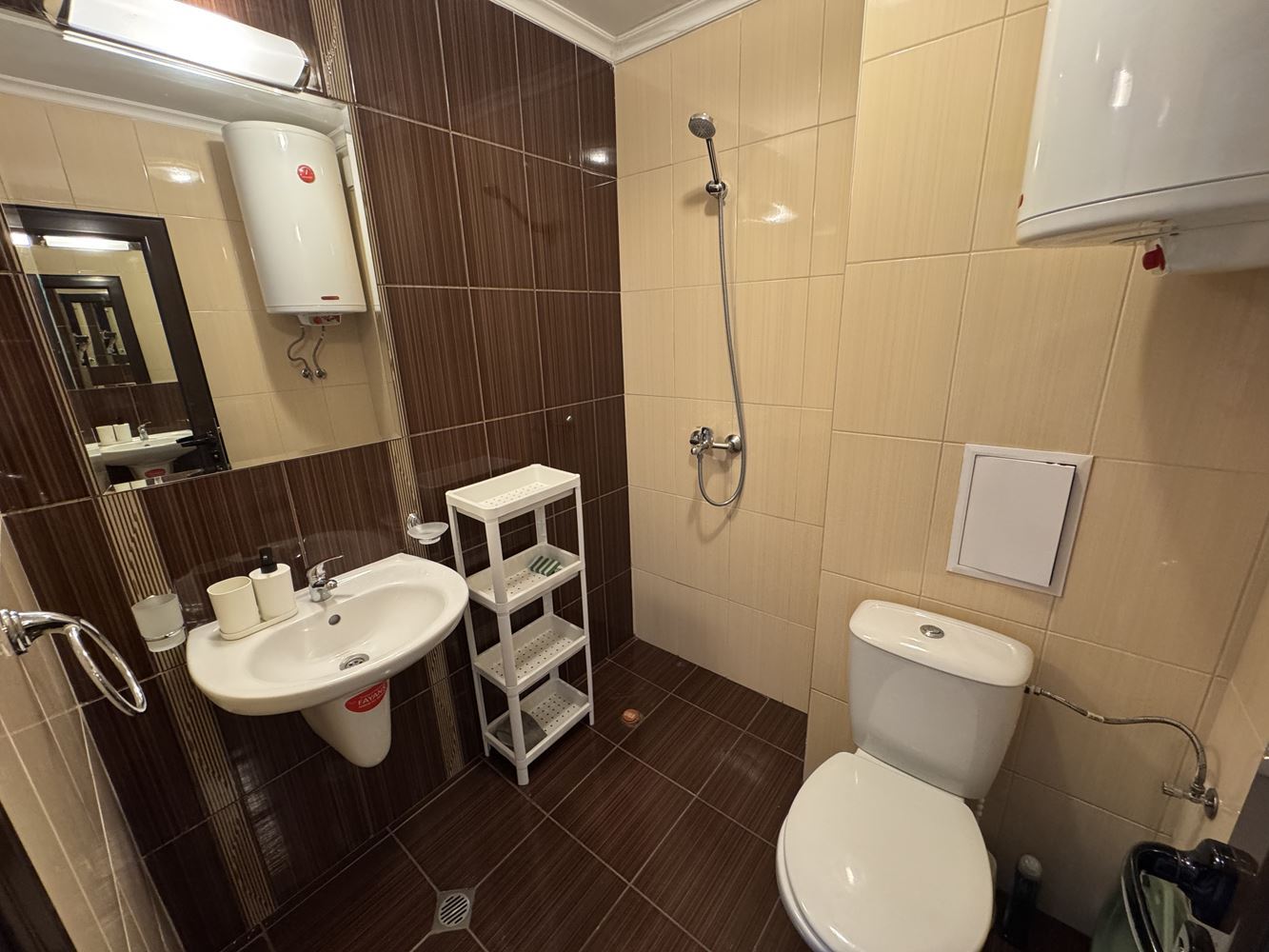 Cozy furnished studio in Elenite just steps from the sea