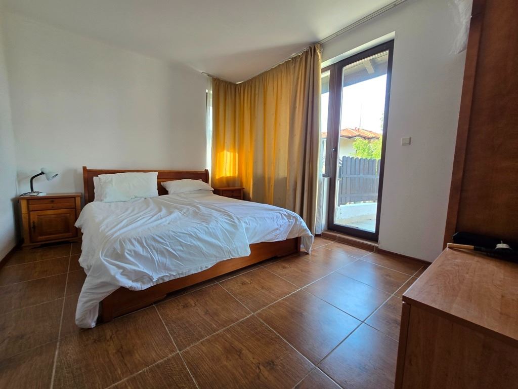 Spacious two-bedroom apartment in a modern complex with pools and excellent infrastructure – ready to move in or for investment
