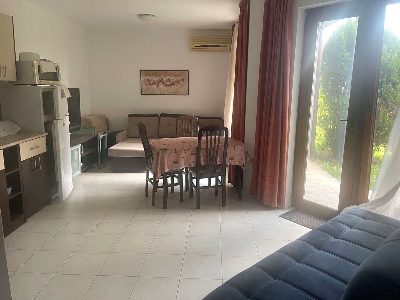 One-bedroom apartment with direct access to the pool in a complex in Sveti Vlas